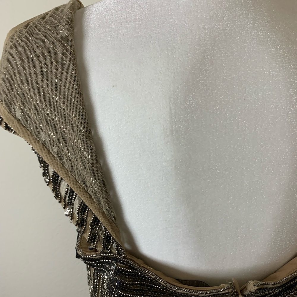 Adrianna Papell Cap Sleeve Beaded Gatsby Gown - Picture 12 of 16